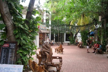 Side Street off 5th Avenue Playa del Carmen