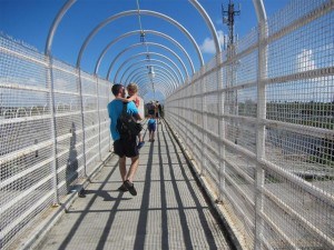 Akumal Pedestrian Bridge Canon D20