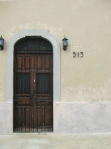 Merida Puerto Colonial doorway