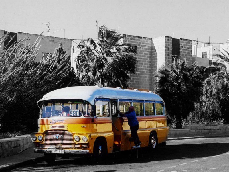 Bugibba bus. Photo by Pelix O.