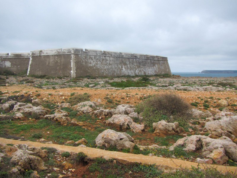 Squat fort at Sagres Point