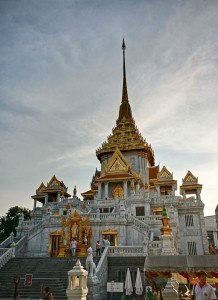Wat Traimit by Heiko S on Flickr