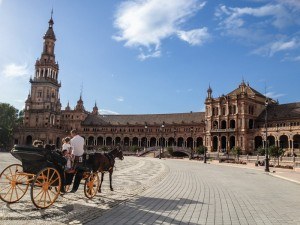 A carriage ride in the sun at Sevelle's Plaza de Espana