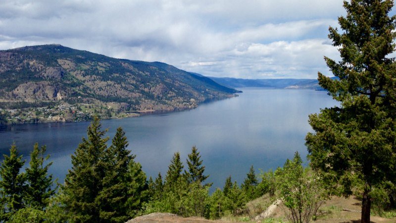 Kelowna Top of Knox Mountain on Apex Trail