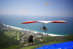 Hang gliding in Sao Conrado Photo by Marcin Wichary