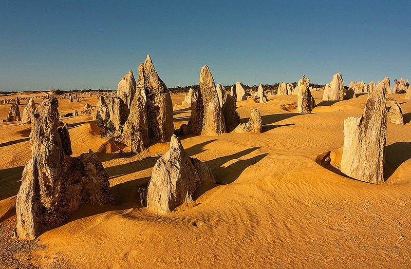 Pinnacles Desert. Photo by Jakub Michankow