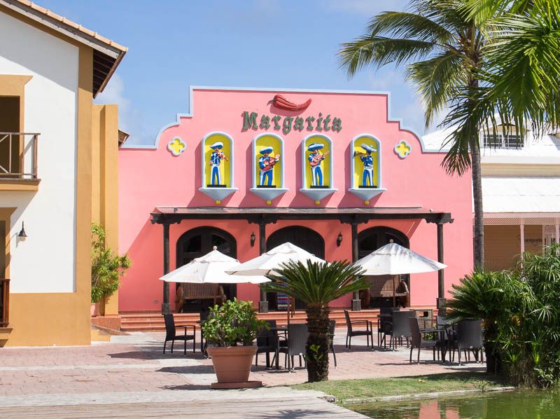 ocean-blue-and-sand-margarita-restaurant