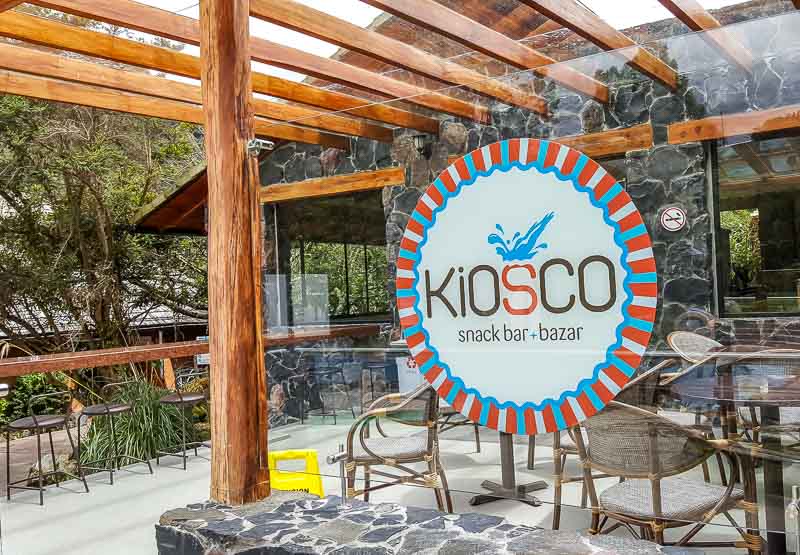 Kiosco snack bar at public hot pools Termas de Papallacta