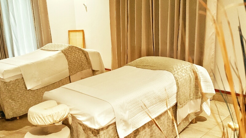 Spa massage beds Victoria House Belize