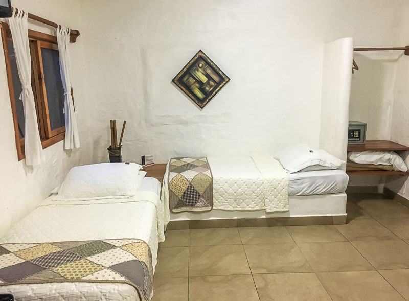 Red Mangrove Hotel Galapagostwi camas individuales en habitación familiar