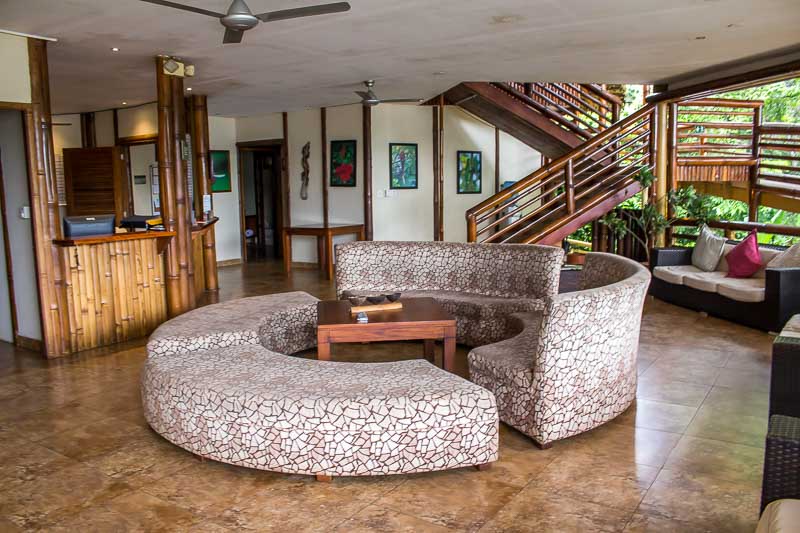 La Selva Lodge front desk and lounge