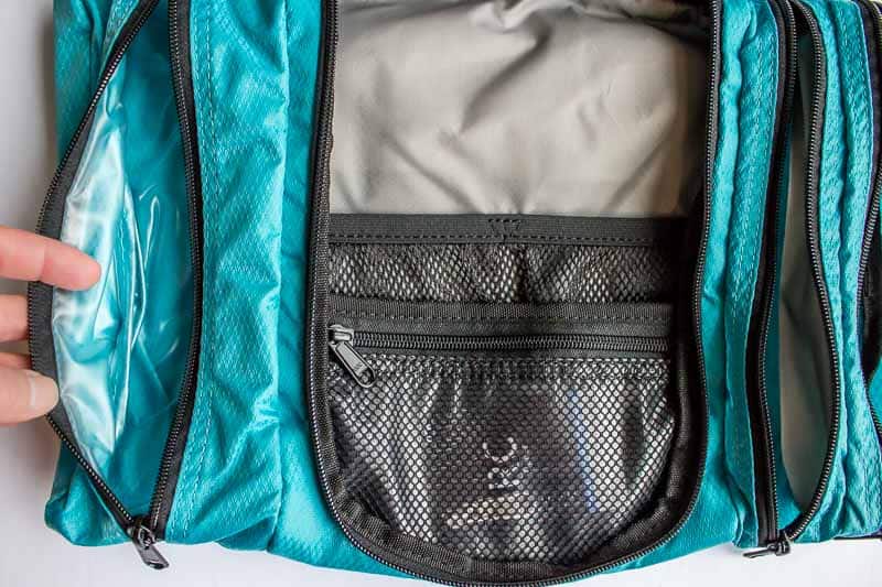 9 of the Best Toiletry Bags to Clean Up Quick!