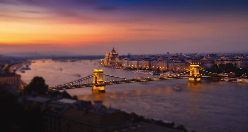 Szechenyi Chain Bridge over the Danube River in Budapest Px