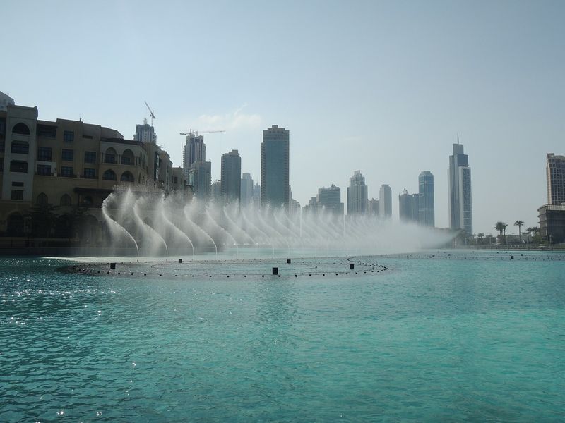 Dubai Fountain Show: an attraction to visit in Dubai for free