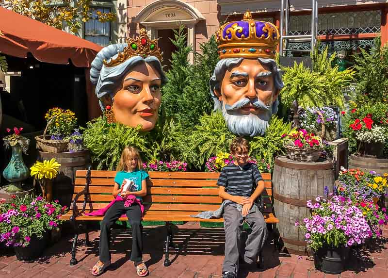 kids on bench at Universal Orlando Florida