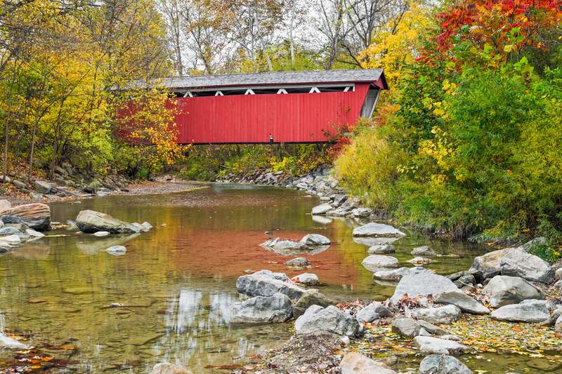 Everett Covered Bridge in Ohio romantic road trip for couples