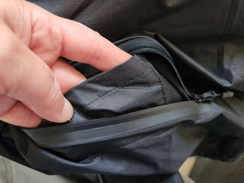 inside pocket in Graphene X nomade jacket