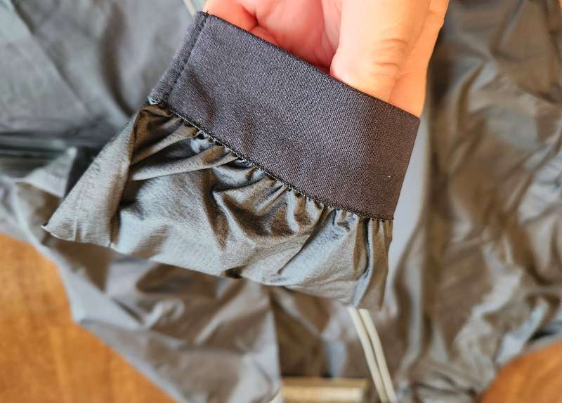 sleeve cuffs on the Graphene X nomade jacket review