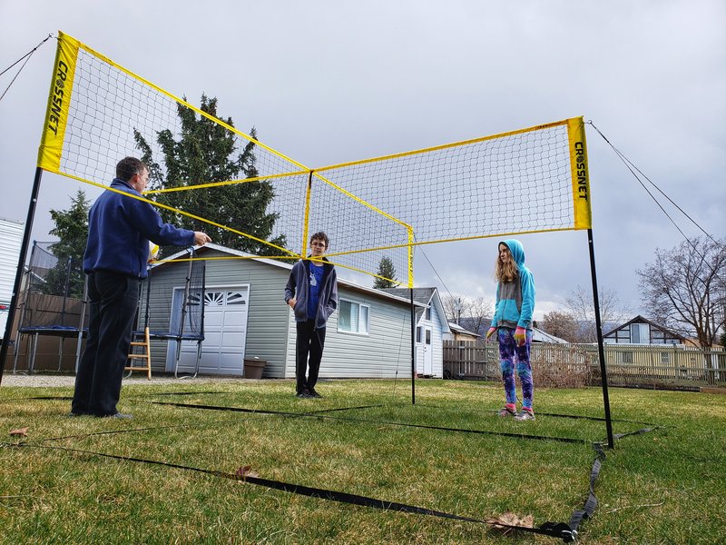 family playing CROSSNET