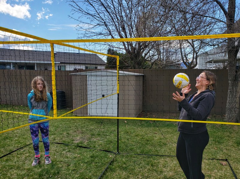 mother and daughter playing CROSSNET