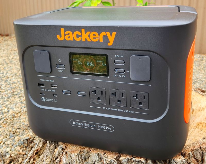 Jackery Explorer Pro 1000 price