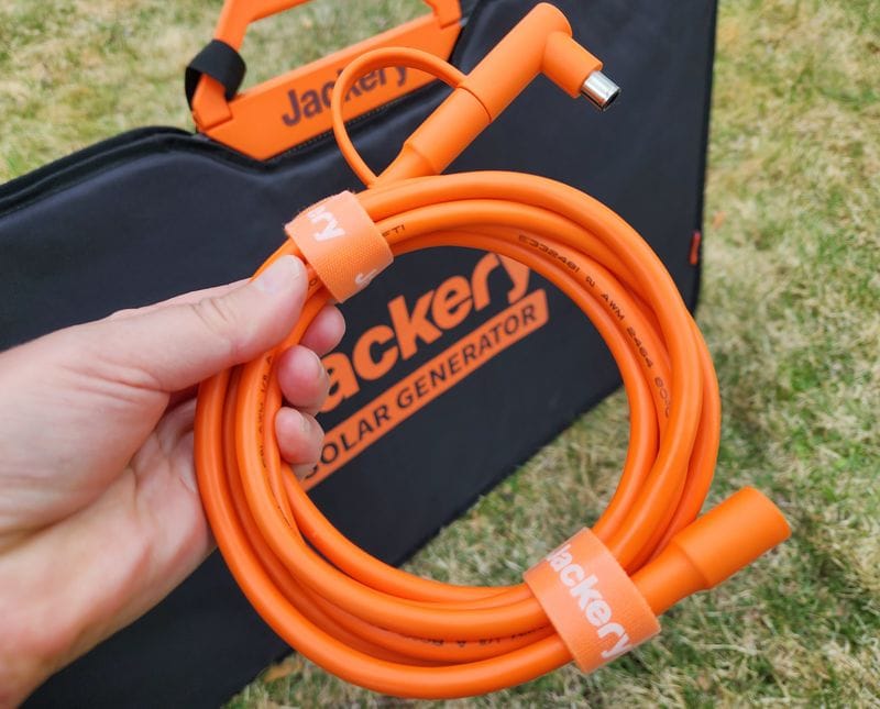 Jackery80 W SolarSaga solar panel extension cable