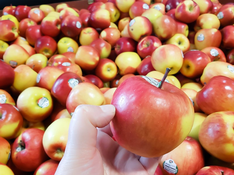 BC grown apples at the BC Tree Fruits market