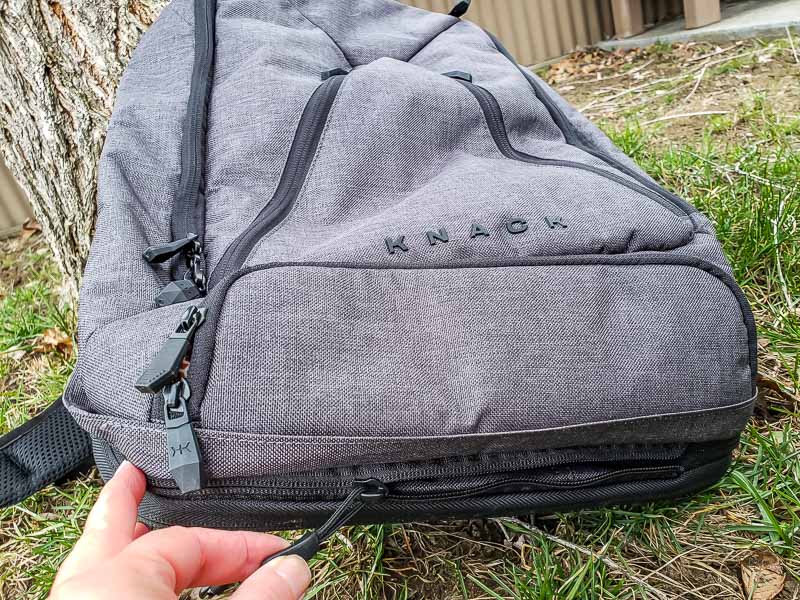 zipper for expansion pocket on the Knack backpack