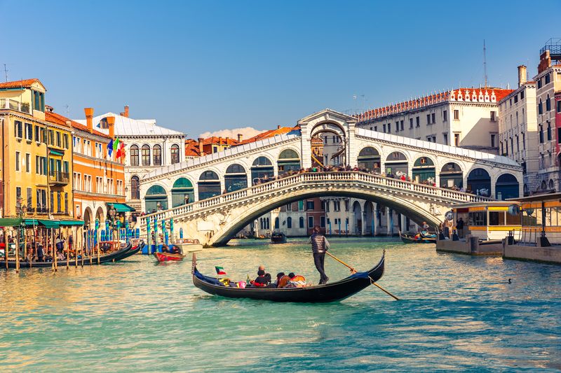 The most beautiful cities in Italy Rialto Bridge in Venice
