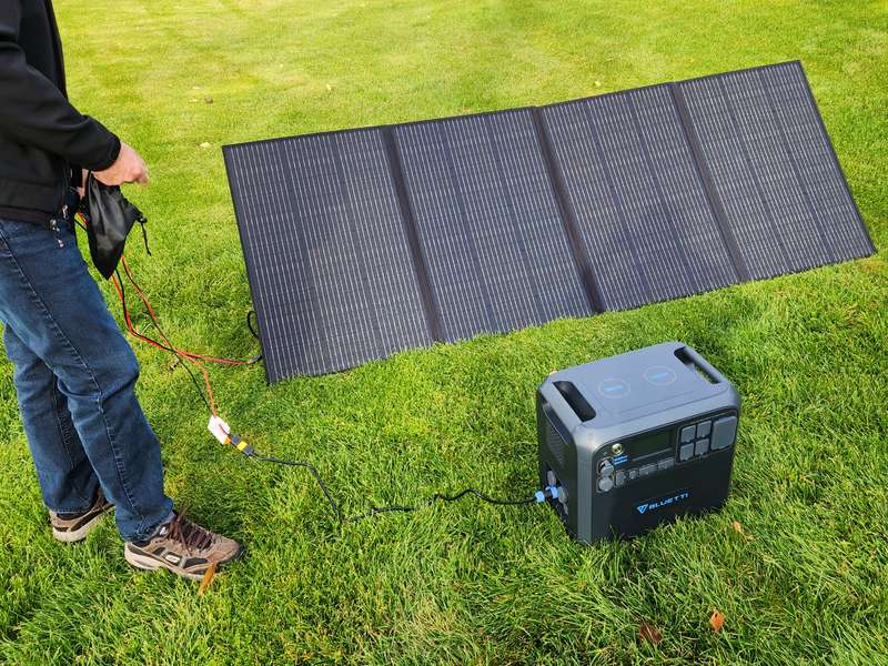 BLUETTI AC200 MAX setting up solar charging