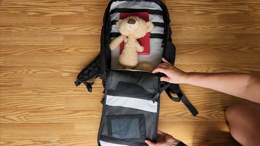 We Took These ALPAKA Bags Through Airports, Trails & Chaos: Here’s the Truth ALPAKA Elements Backpack main pocket open