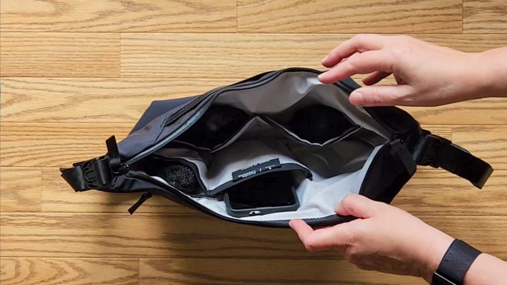 We Took These ALPAKA Bags Through Airports, Trails & Chaos: Here’s the Truth ALPAKA Flow Satchel 4 inside pockets