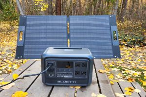 Bluetti Elite 100 V2 with solar panels