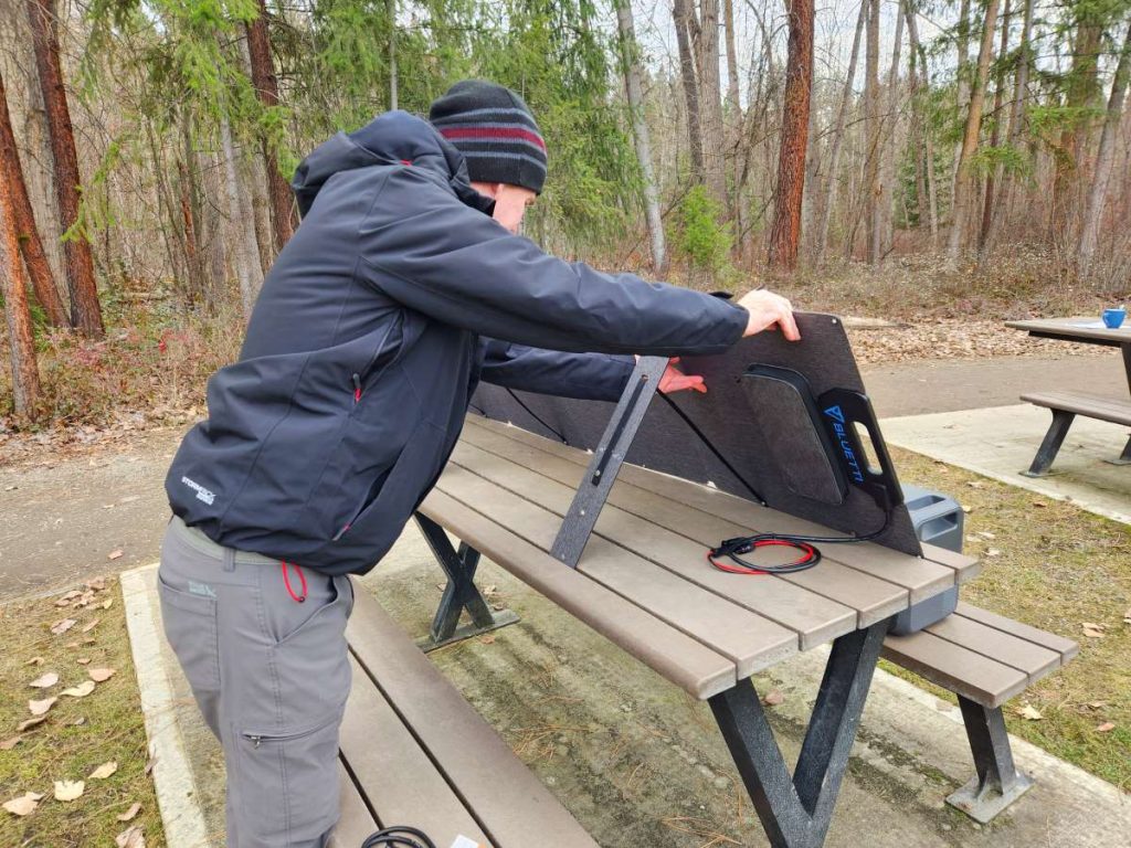 Bluetti 200 w solar panel