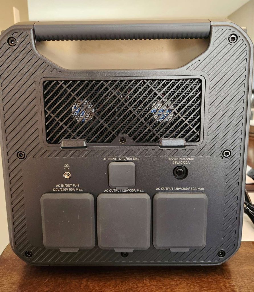BLUETTI Apex 300 AC inputs on side