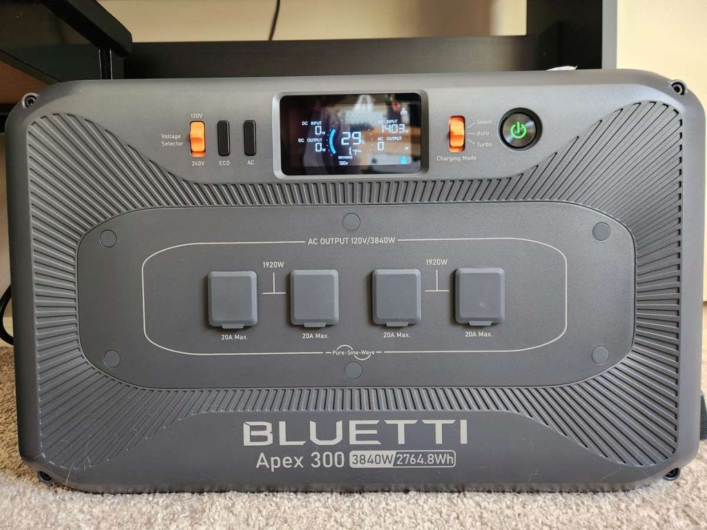 BLUETTI Apex 300 charging
